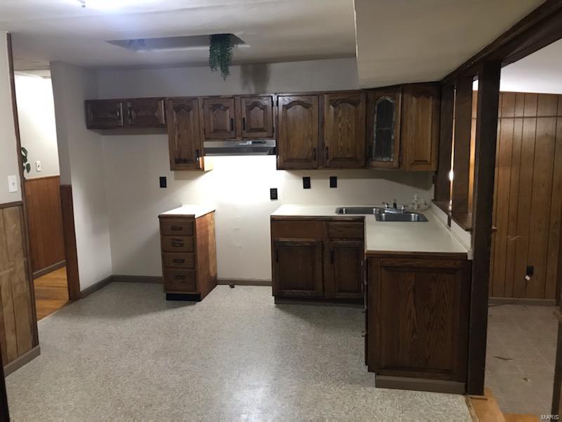 235 Presley Road St. Louis, MO 63137 - Photo 5 of 19