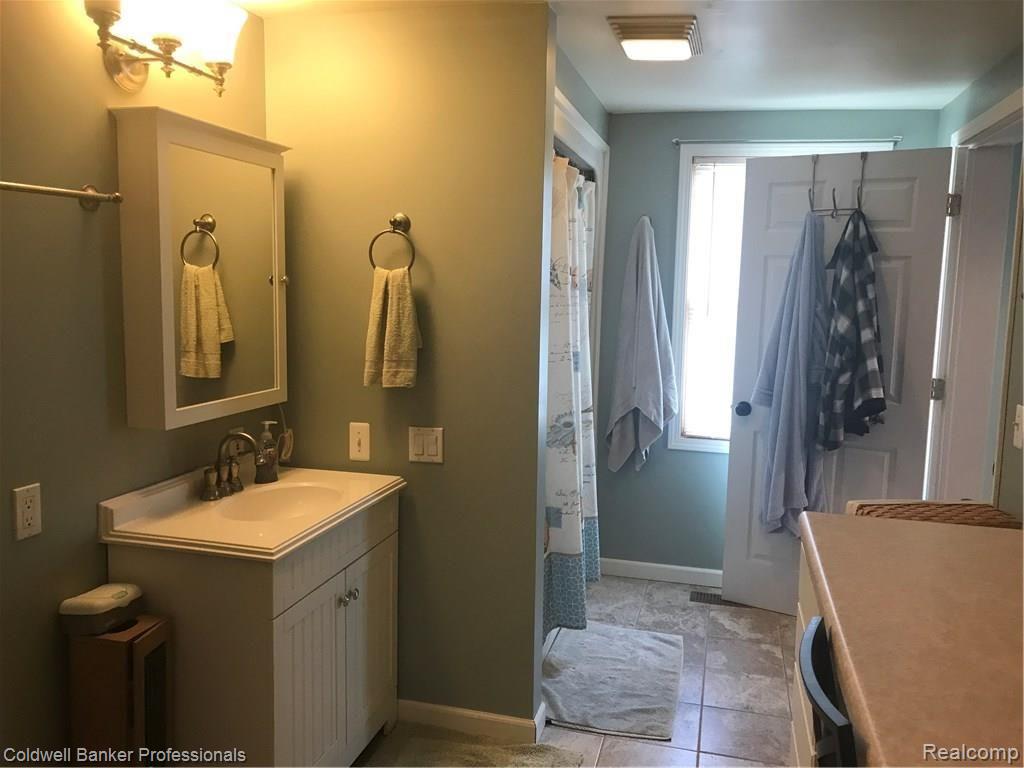 5370 Sandhill Road Almont, MI 48003 - Photo 17 of 22 Sandhill 020.JPG