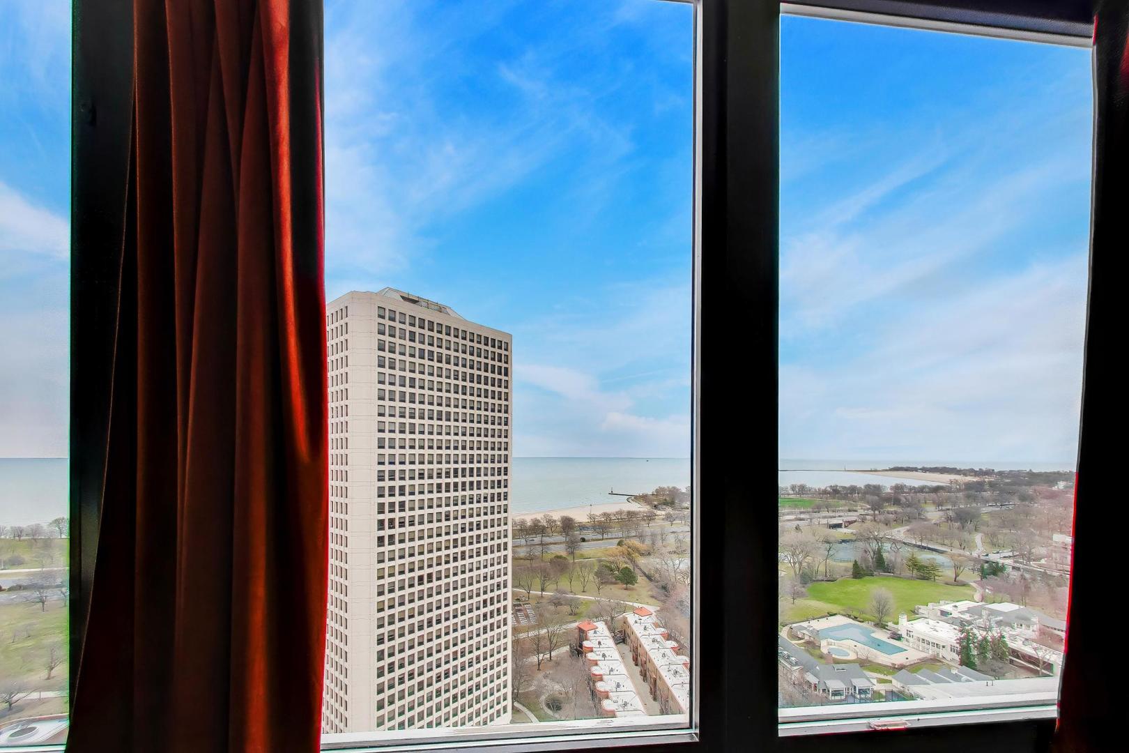 5320 North Sheridan Road, Unit 2507 Chicago, IL 60640 - Photo 12 of 41