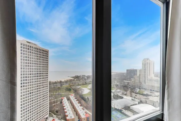 $239,000 | 5320 North Sheridan Road, Unit 2507, Chicago, IL 60640