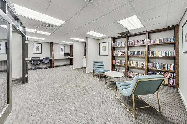 $239,000 | 5320 North Sheridan Road, Unit 2507, Chicago, IL 60640