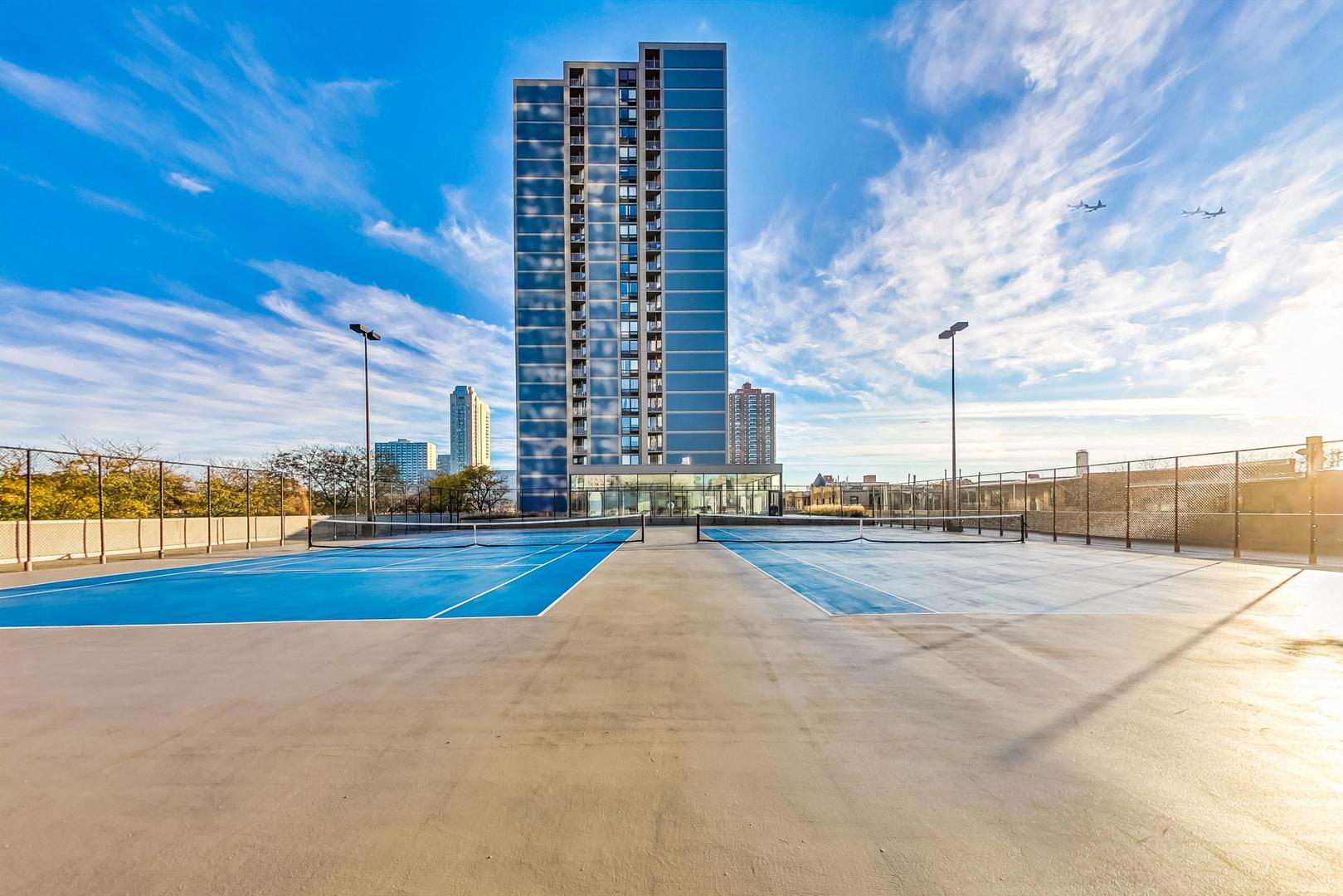 5320 North Sheridan Road, Unit 2507 Chicago, IL 60640 - Photo 30 of 41