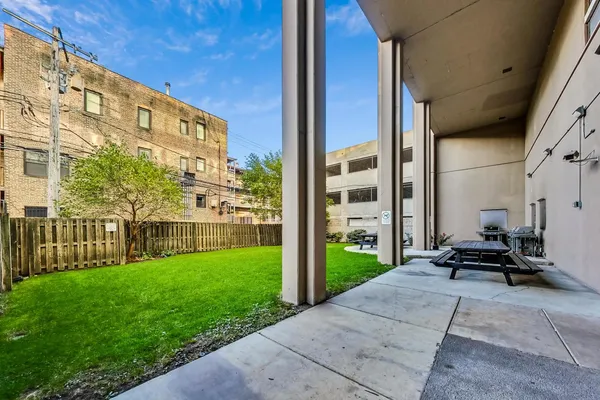 $239,000 | 5320 North Sheridan Road, Unit 2507, Chicago, IL 60640