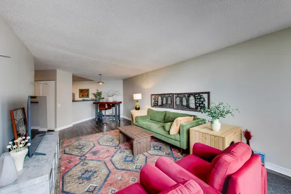 $239,000 | 5320 North Sheridan Road, Unit 2507, Chicago, IL 60640