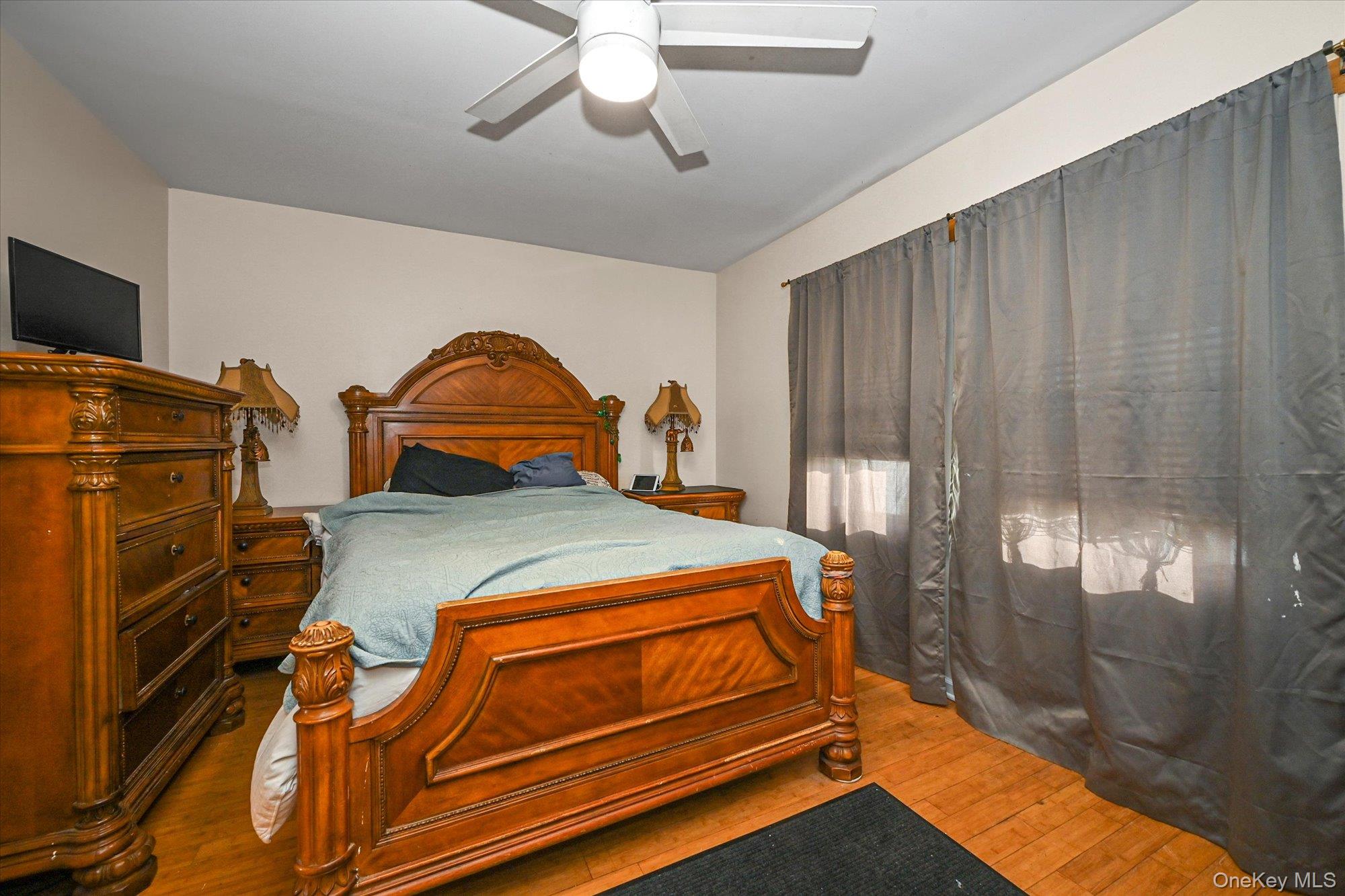 64-48 58th Road Queens, NY 11378 - Photo 11 of 19