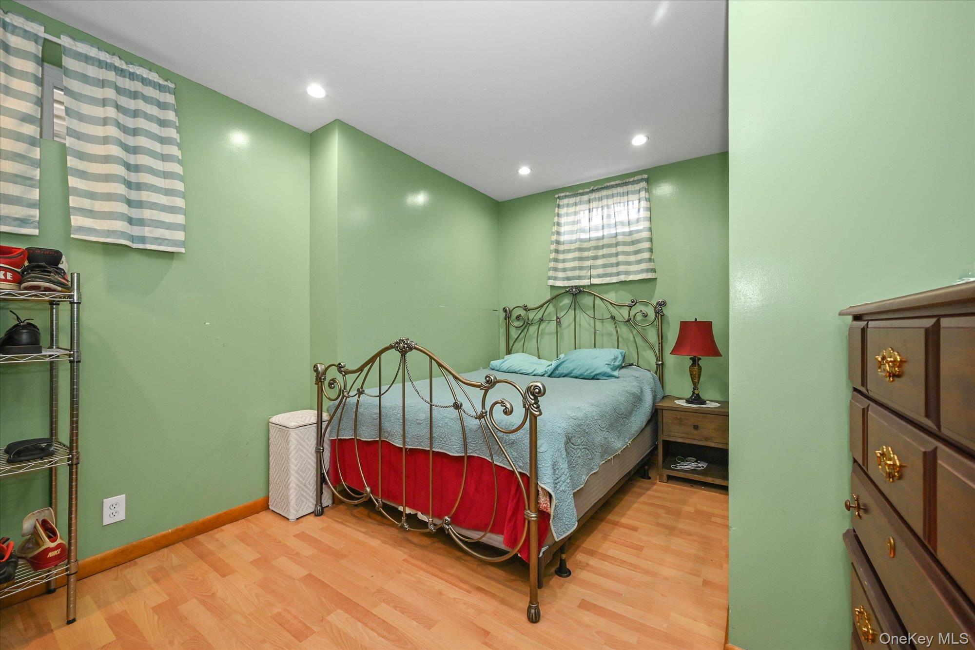 64-48 58th Road Queens, NY 11378 - Photo 14 of 19