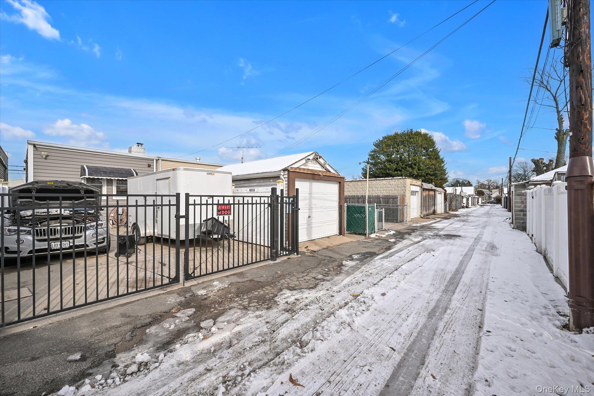 64-48 58th Road Queens, NY 11378 - Photo 18 of 19