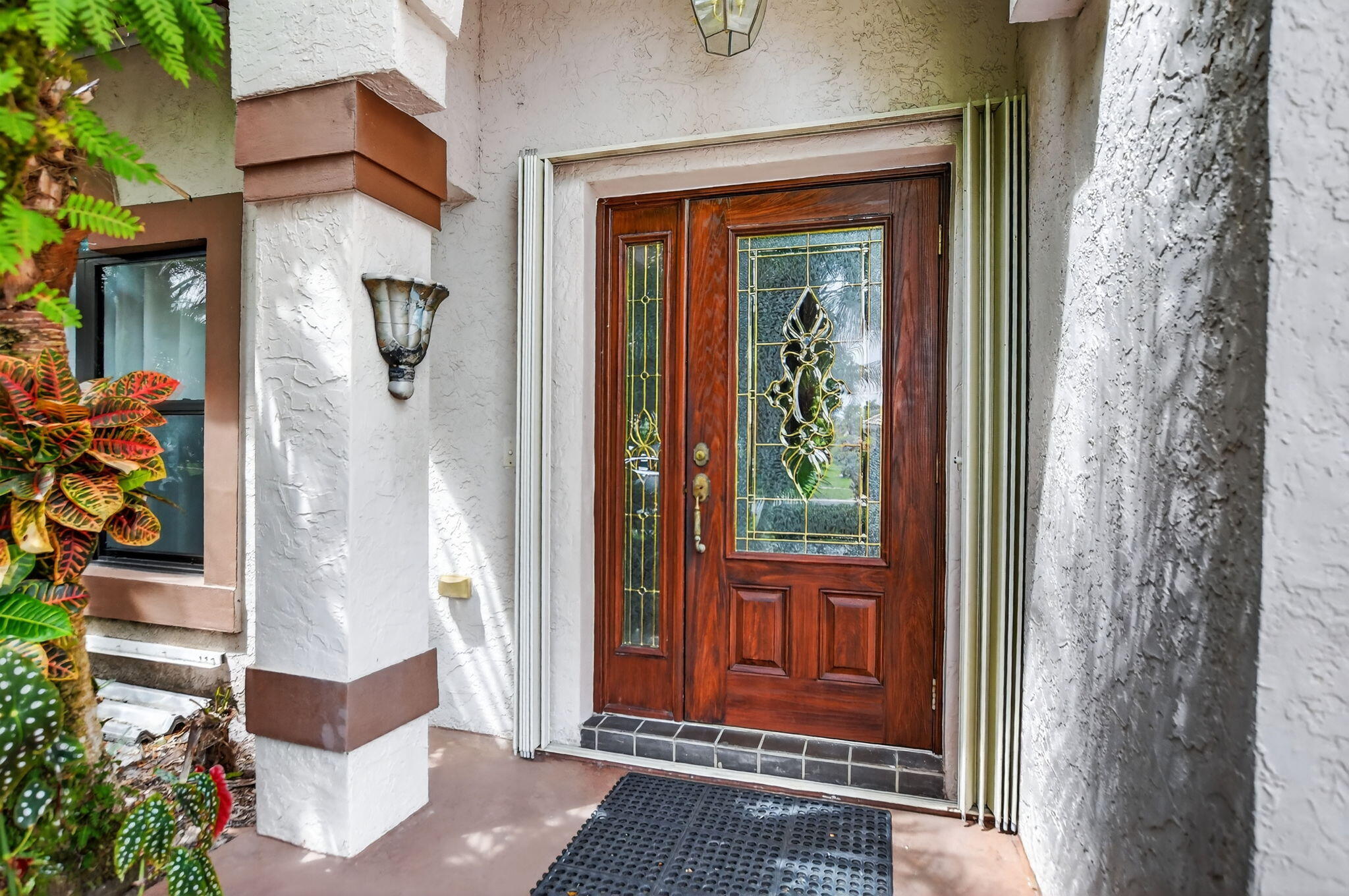 20174 Back 9 Drive Boca Raton, FL 33498 - Photo 4 of 56 4-web-or-mls-DSC_8388