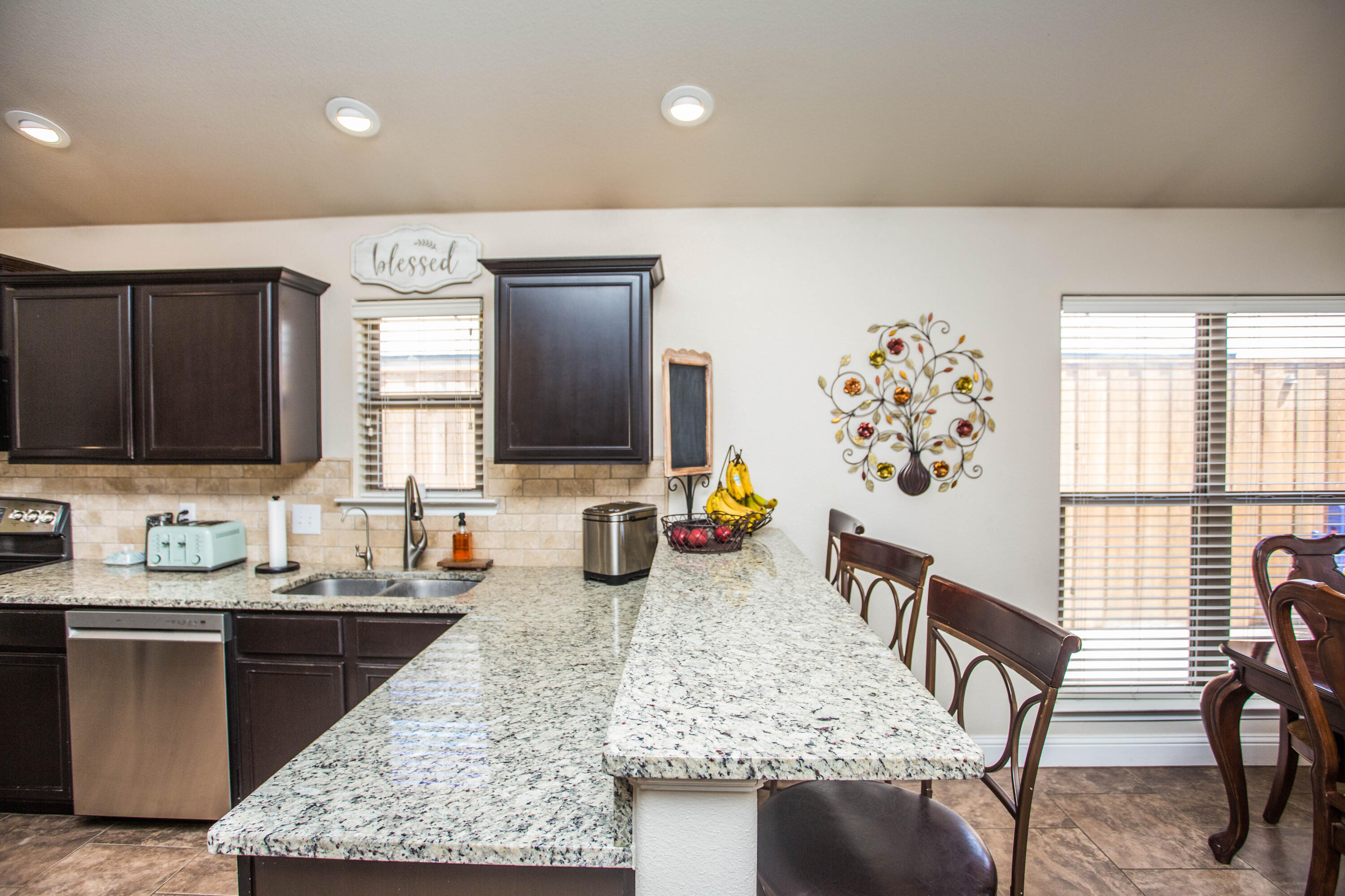 6929 37th Street Lubbock, TX 79407 - Photo 25 of 45 5V2A7282