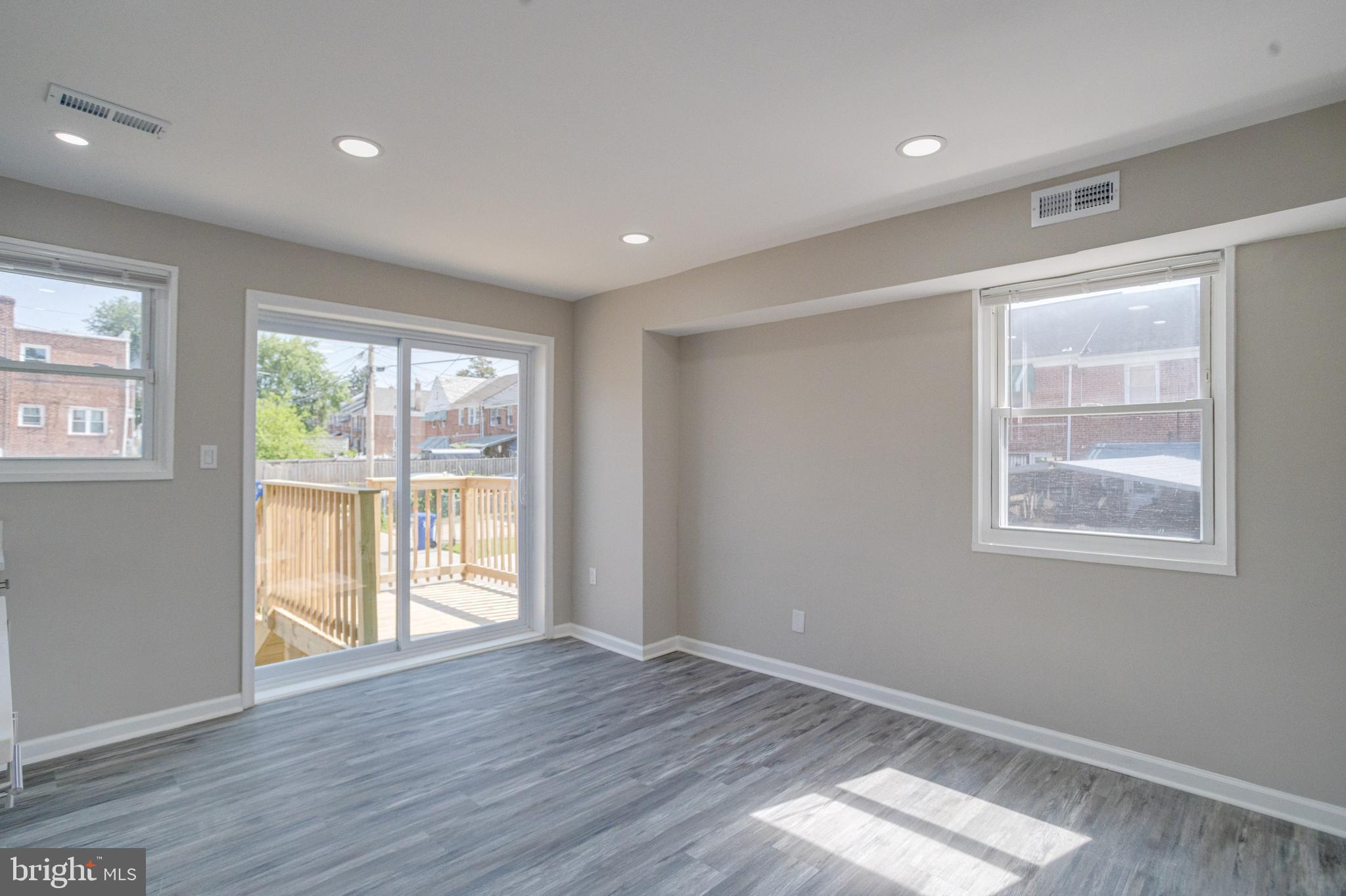 4100 Colborne Road Baltimore, MD 21229 - Photo 14 of 47
