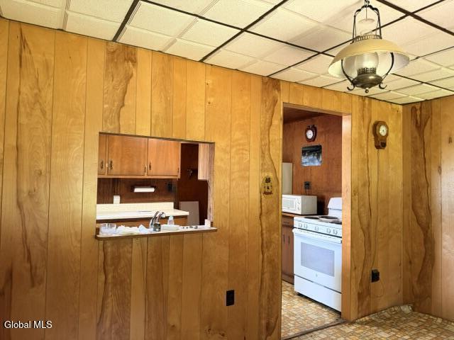 132 Seelye Road Queensbury, NY 12804 - Photo 6 of 74 IMG_9286