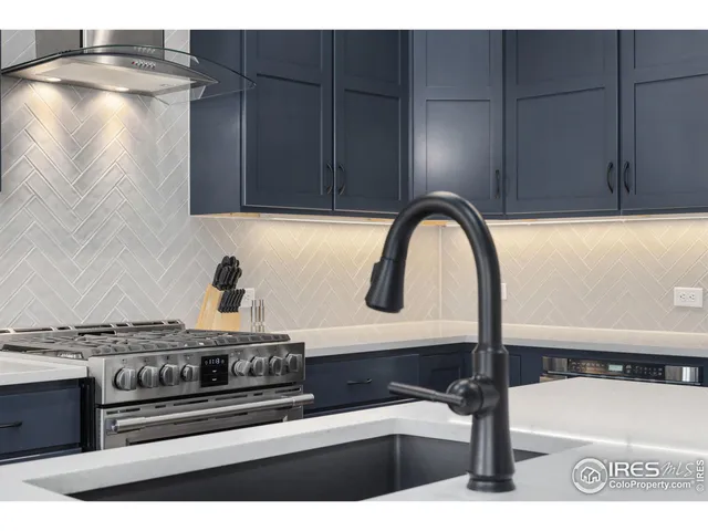 a close view of sink and tap