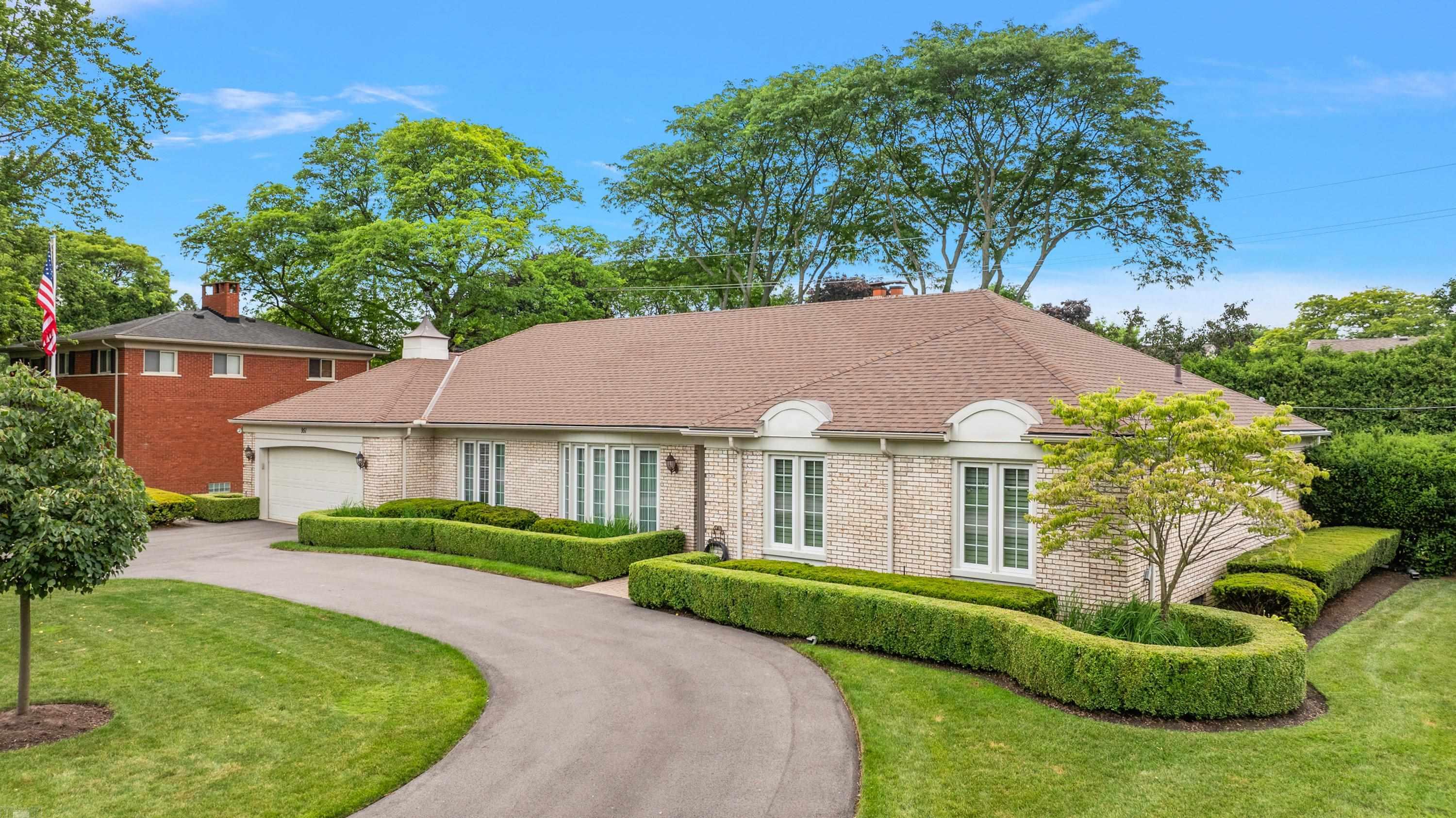 951 Ballantyne Road Grosse Pointe, MI 48236 - Photo 3 of 10