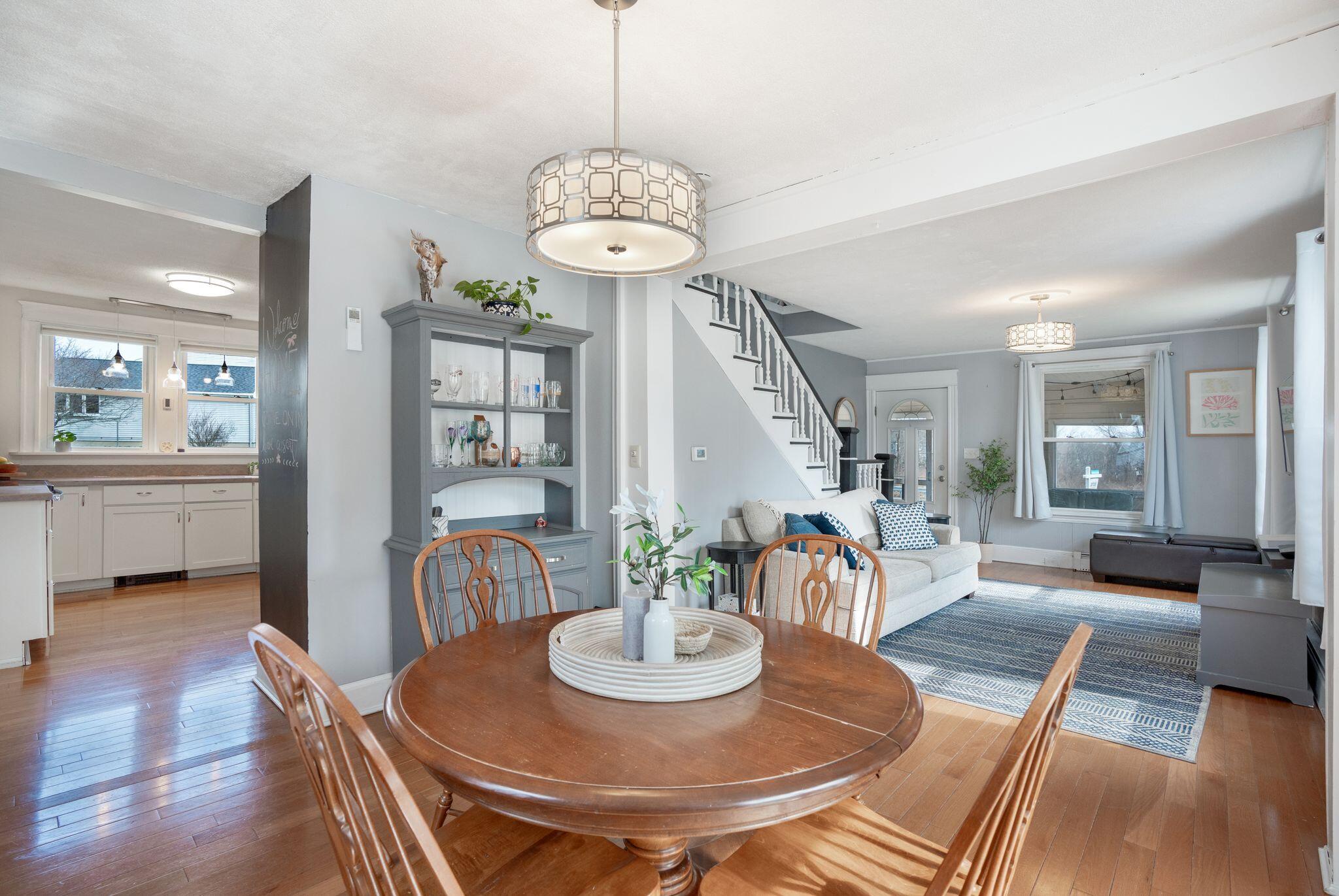 336 Ocean Avenue Portland, ME 04103 - Photo 5 of 37 DSC03396