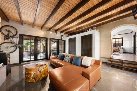 $1,250,000 | 1650 Southwest 16th Street, Miami, FL 33145