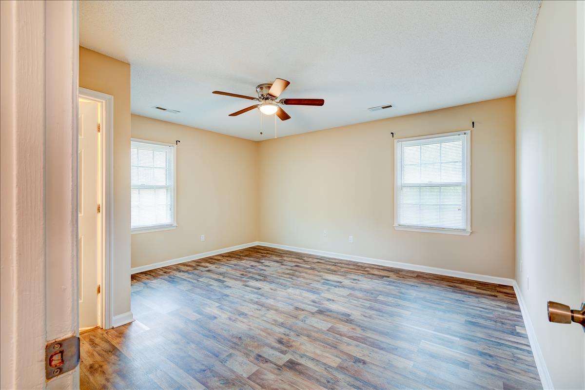 303 Hamlet Road Summerville, SC 29485 - Photo 11 of 16 303 Hamlet Rd Summerville (10 of 20)