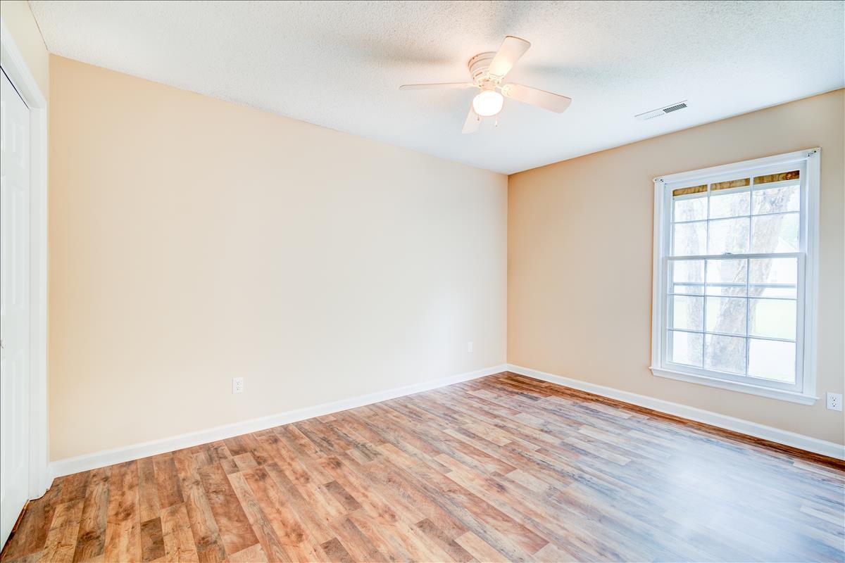 303 Hamlet Road Summerville, SC 29485 - Photo 13 of 16 303 Hamlet Rd Summerville (14 of 20)