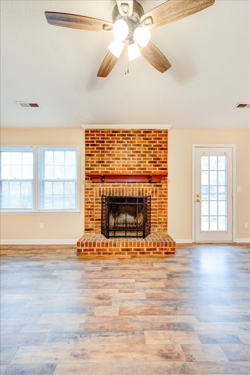 303 Hamlet Road Summerville, SC 29485 - Photo 7 of 16 303 Hamlet Rd Summerville (4 of 20)