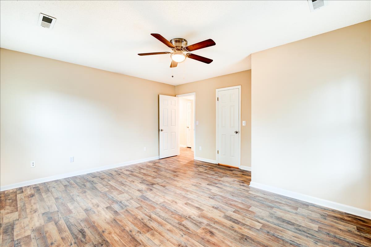 303 Hamlet Road Summerville, SC 29485 - Photo 10 of 16 303 Hamlet Rd Summerville (11 of 20)