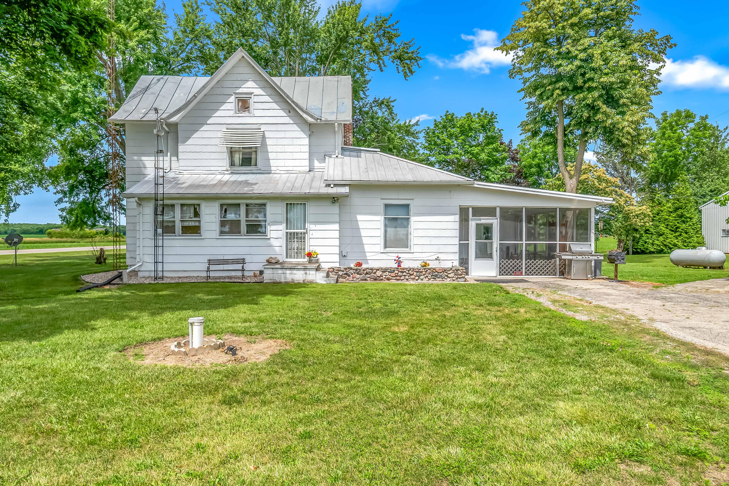 7980 East Territorial Road Waldron, MI 49288 - Photo 9 of 52 20