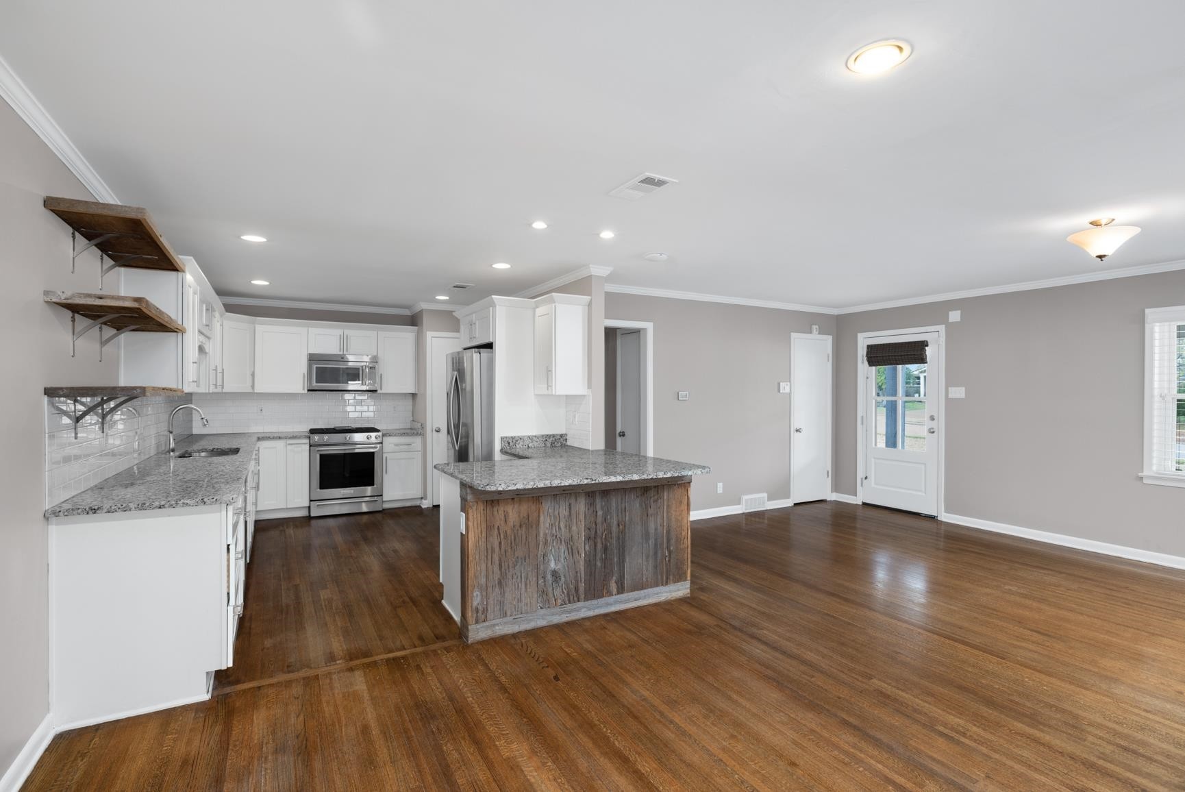 4151 Barfield Road Memphis, TN 38117 - Photo 15 of 36