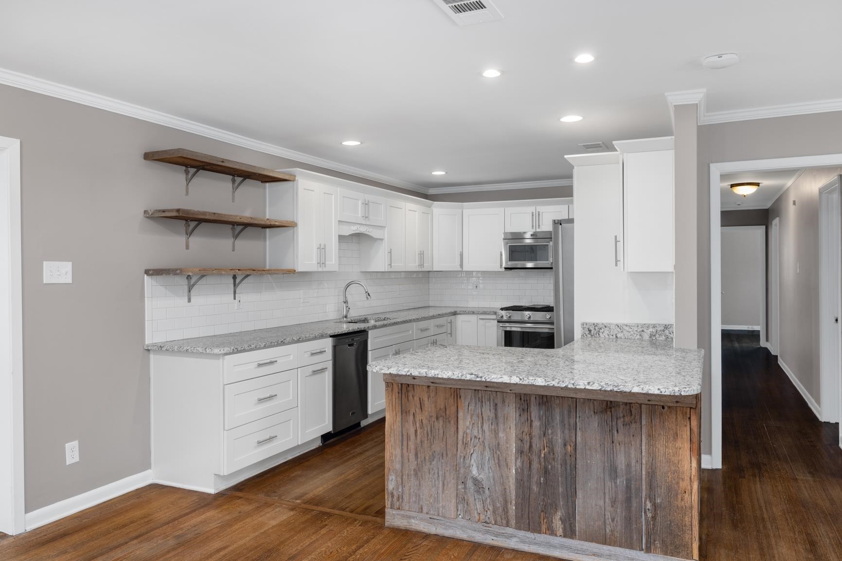 4151 Barfield Road Memphis, TN 38117 - Photo 16 of 36