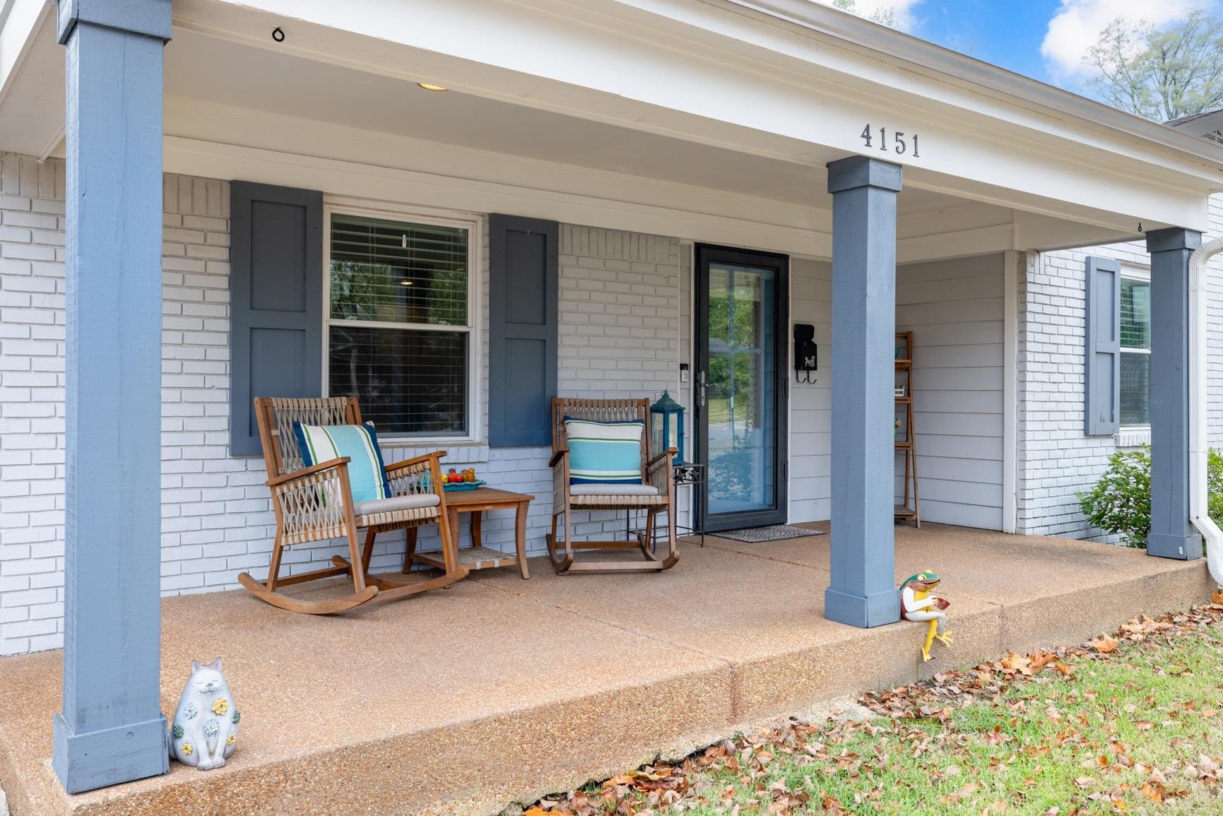 4151 Barfield Road Memphis, TN 38117 - Photo 4 of 36