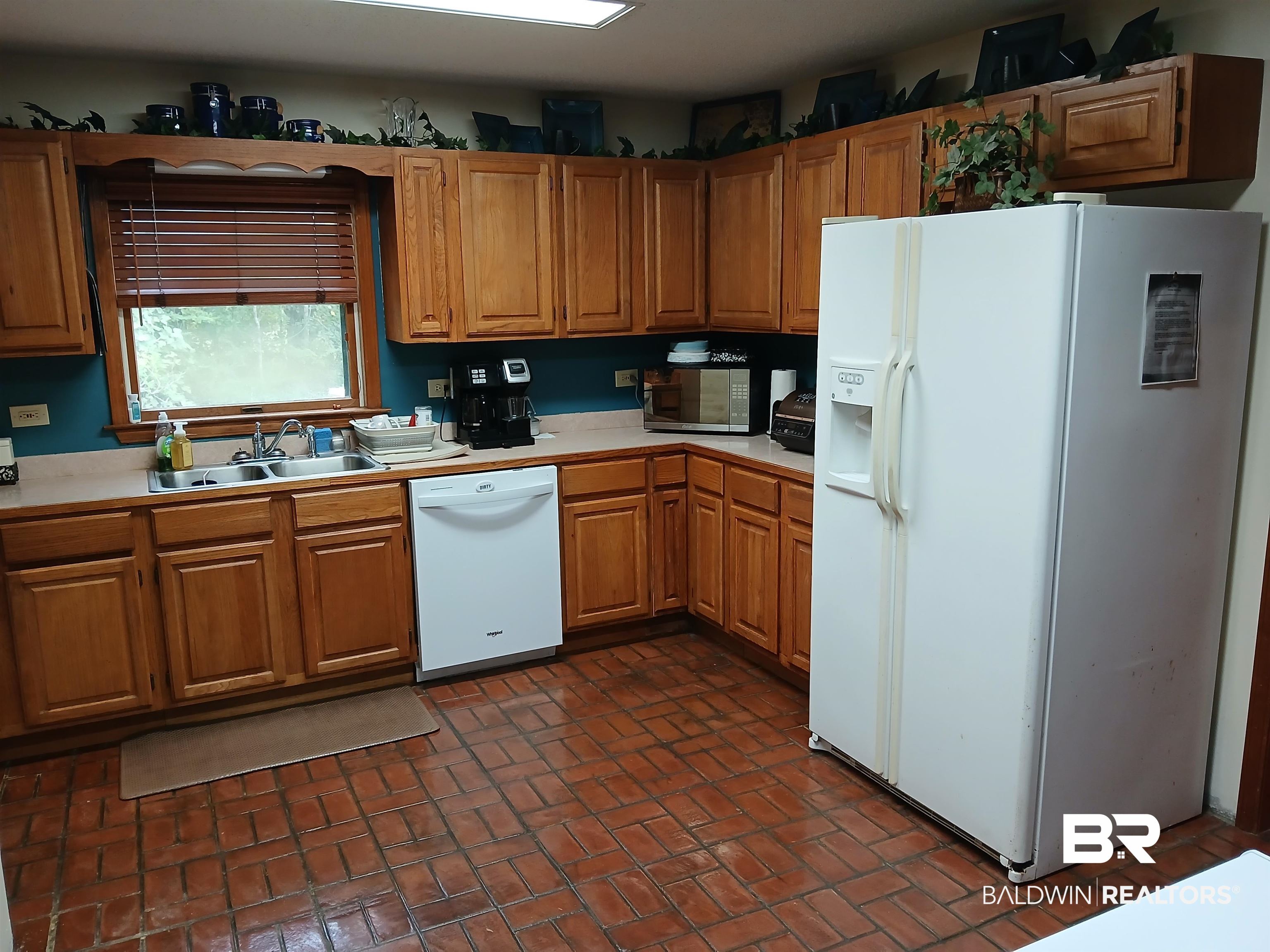 190 Magnolia Court Axis, AL 36505 - Photo 16 of 28 Kitchen