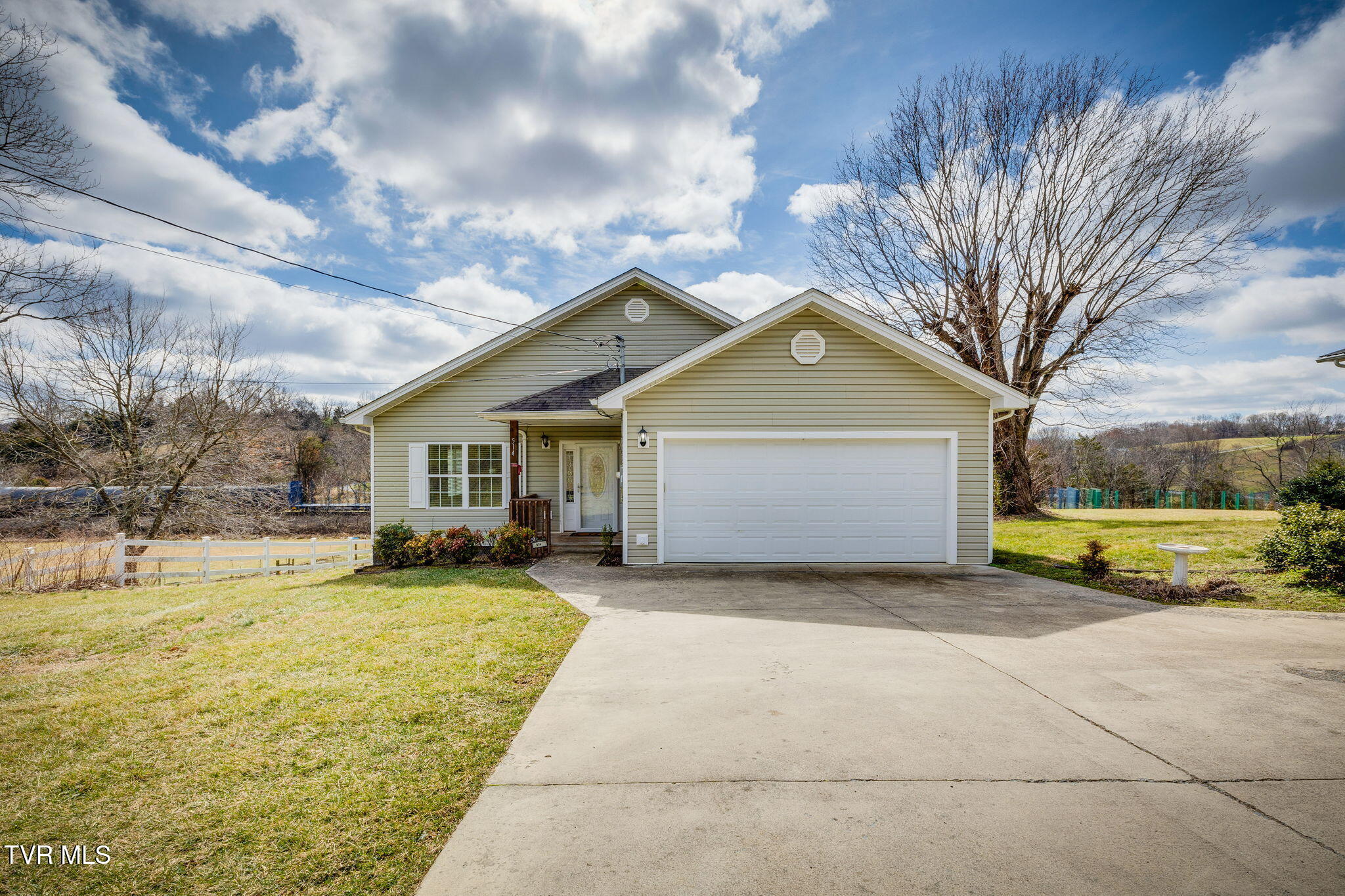 514 Spring Street Jonesborough, TN 37659 - Photo 1 of 30 001