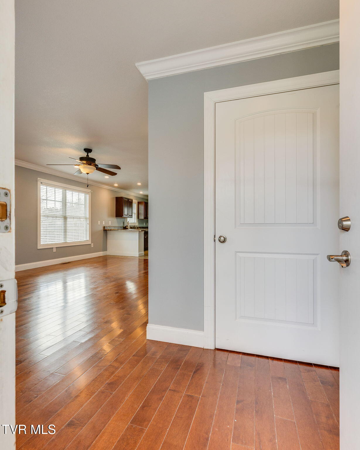 514 Spring Street Jonesborough, TN 37659 - Photo 4 of 30 004