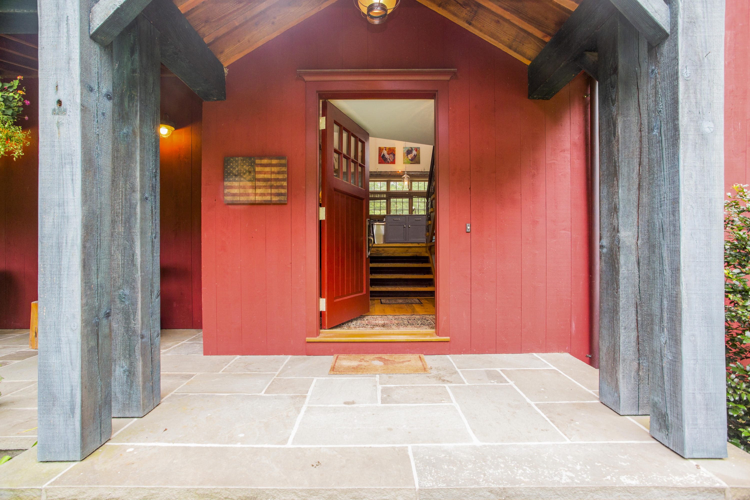 494 June Road Stamford, CT 06831 - Photo 8 of 47