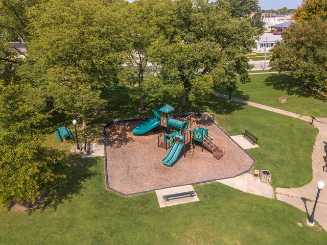 $197,500 | 409 West Water Street, Pontiac, IL 61764