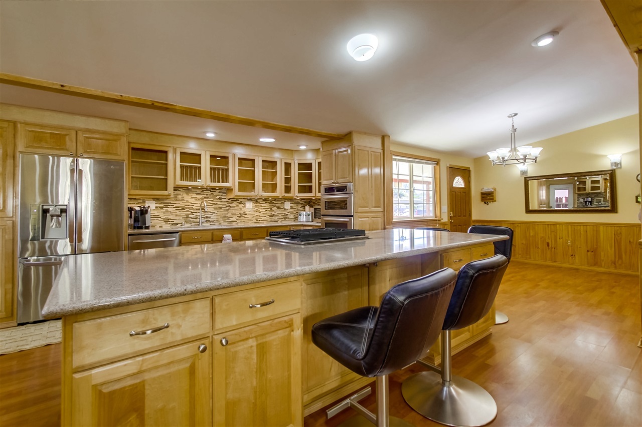13412 Powers Road Poway, CA 92064 - Photo 7 of 25