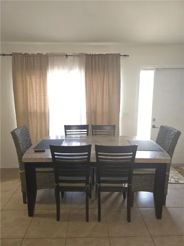 $2,200 | 1110 19th Avenue Southwest, Vero Beach, FL 32962