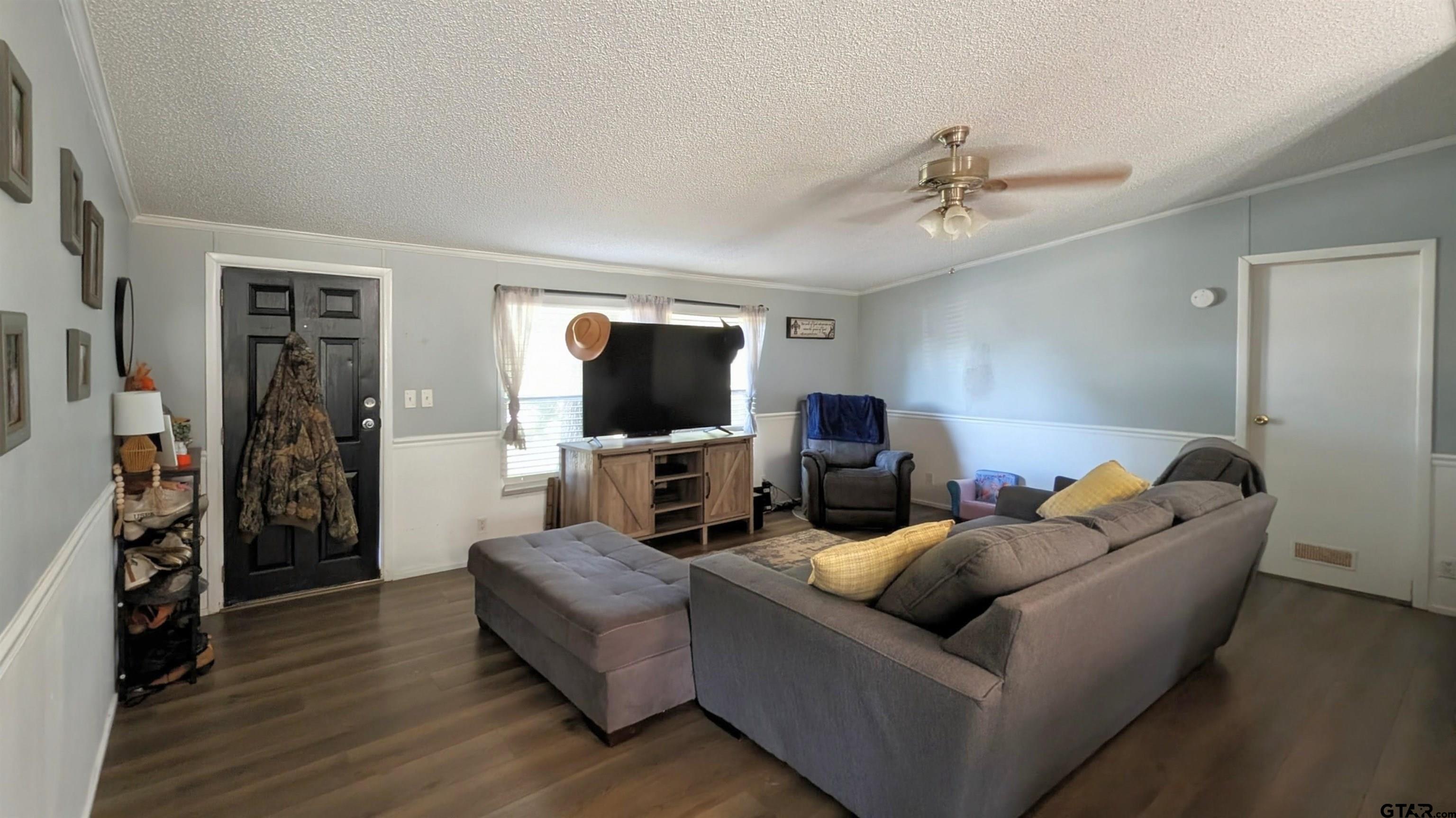 10706 Bourn Drive Tyler, TX 75708 - Photo 2 of 17
