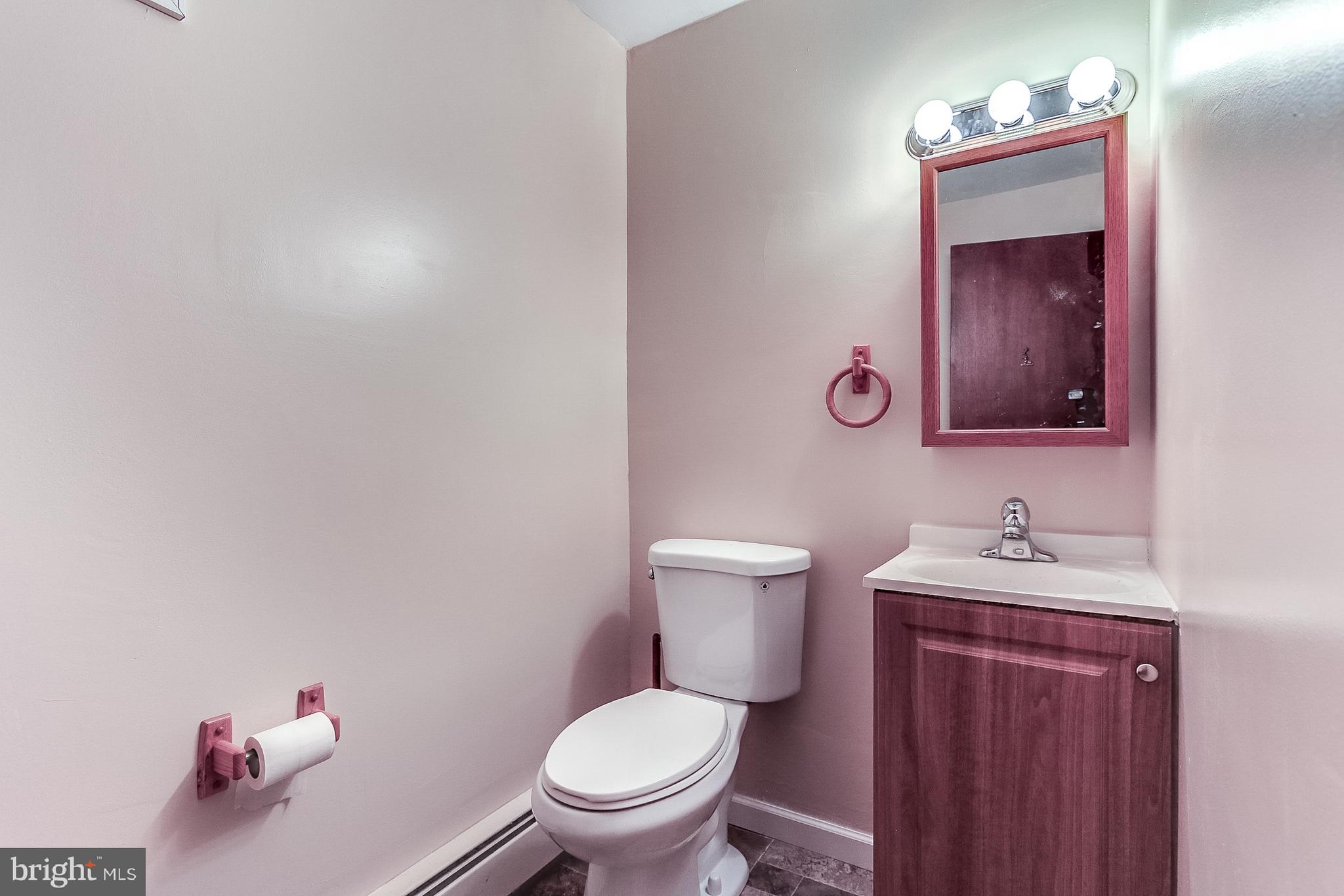 182 Good Hope Road Landenberg, PA 19350 - Photo 20 of 25 Lower Level Powder Room