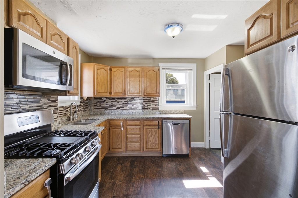 27 Johnson Street Fall River, MA 02723 - Photo 9 of 23