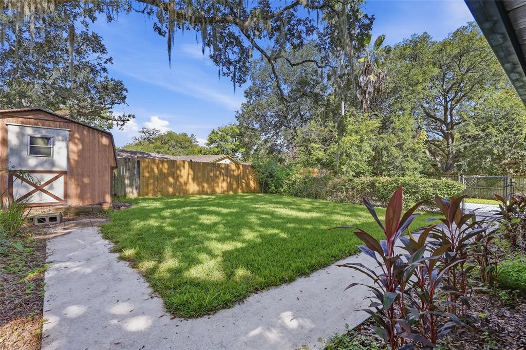 1310 Southwest 76th Drive Gainesville, FL 32607 - Photo 13 of 29 Gallery Image 13