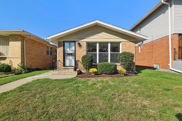 $284,000 | 11518 South Aberdeen Street, Chicago, IL 60643