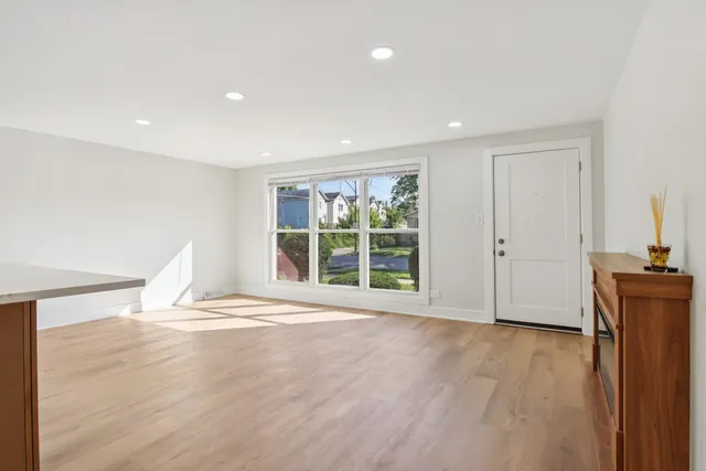 $284,000 | 11518 South Aberdeen Street, Chicago, IL 60643