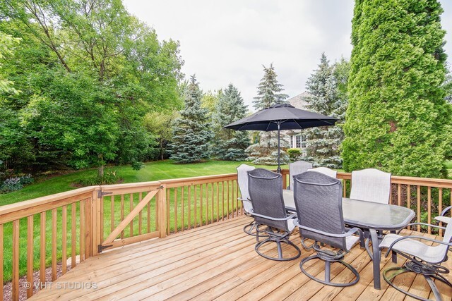 20 Lochbrook Lane Inverness, IL 60010 - Photo 20 of 27 a view of deck with furniture and barbeque oven