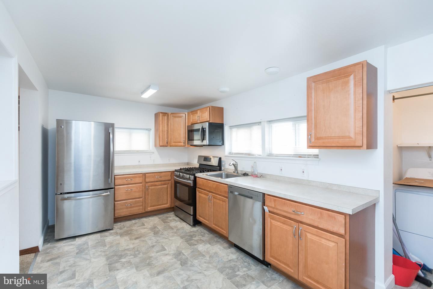 4320 Rhawn Street Philadelphia, PA 19136 - Photo 7 of 25
