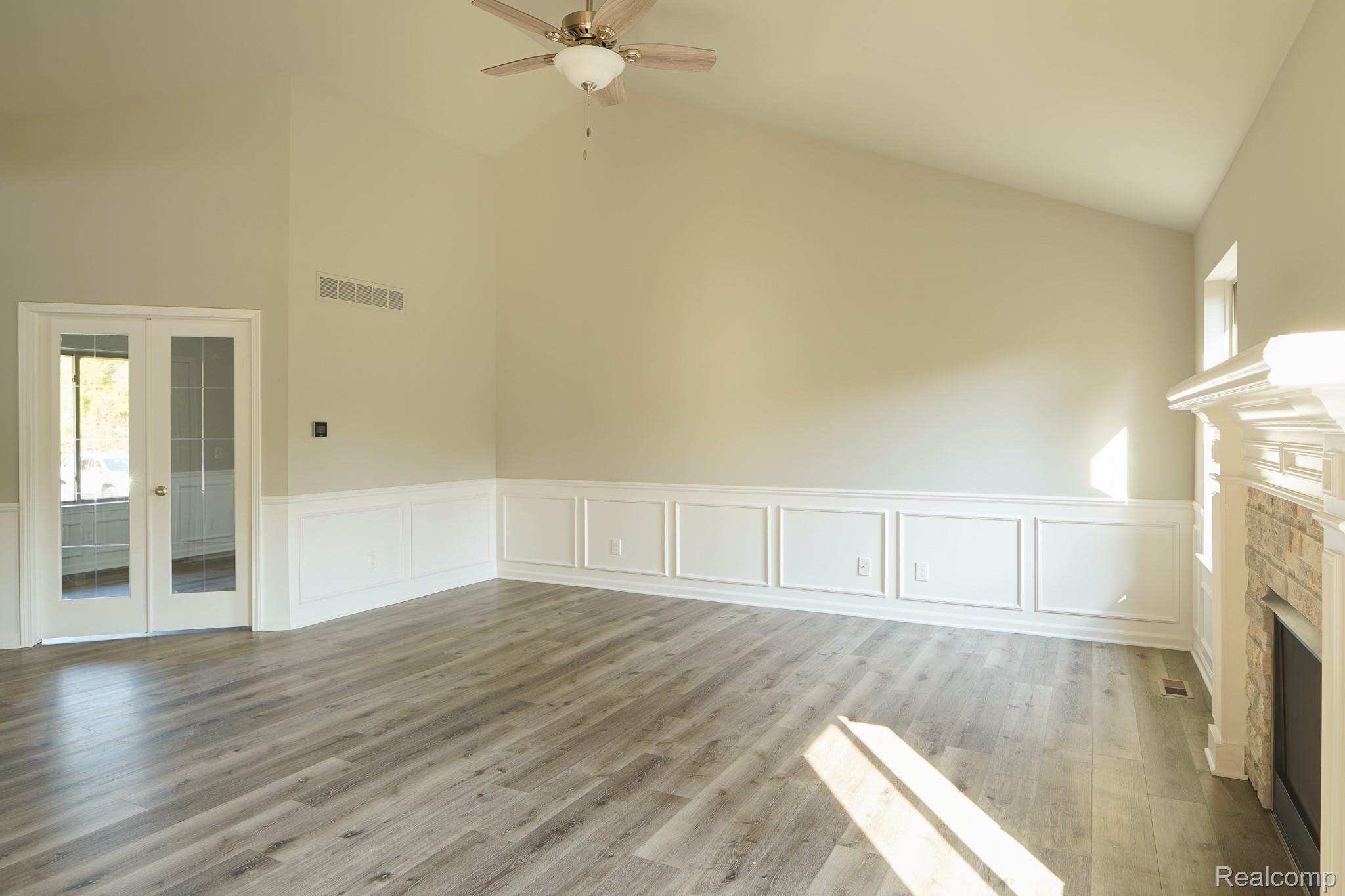 34600 Garfield Road Fraser, MI 48026 - Photo 15 of 39 34600Garfield-11.jpg