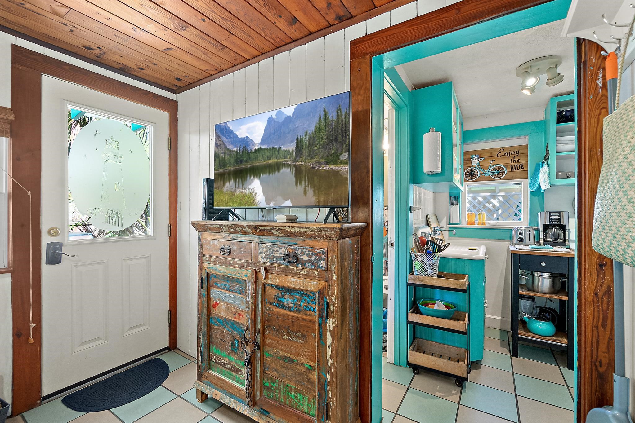 51 Beachcomber Way St. Augustine, FL 32084 - Photo 19 of 46 a view of living room with furniture and flat screen tv
