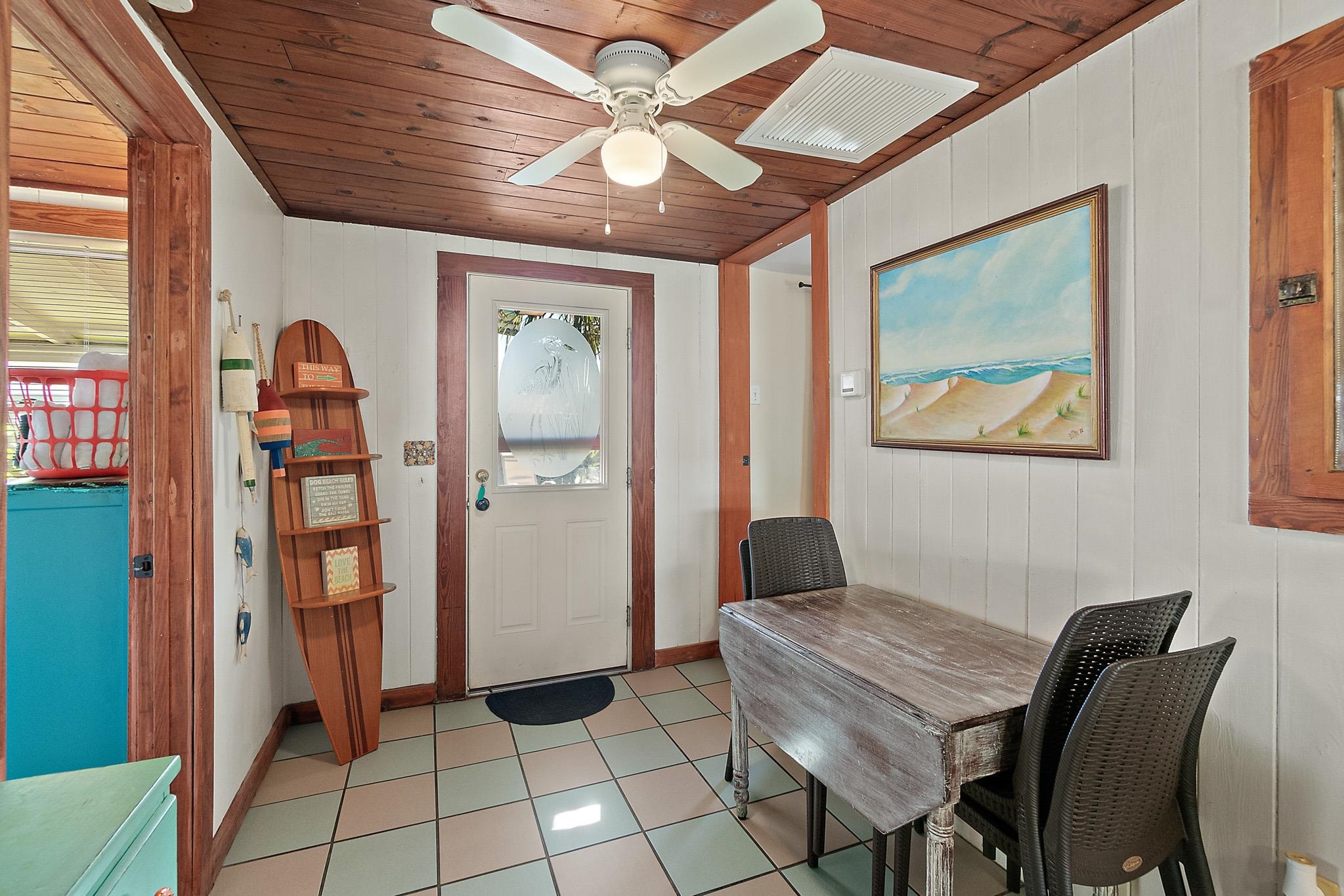 51 Beachcomber Way St. Augustine, FL 32084 - Photo 10 of 46 a dining room with furniture and window