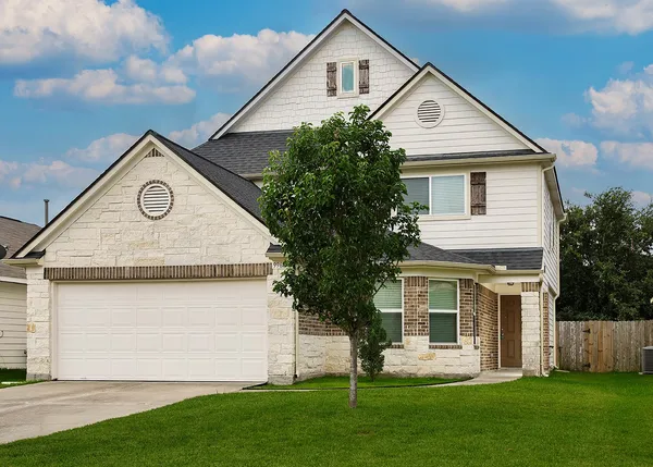 $2,350 | 9960 Hyacinth Way, Conroe, TX 77385