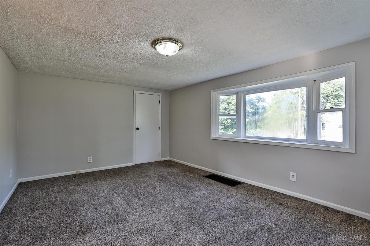 1904 Tuley Road Hamilton, OH 45015 - Photo 7 of 32 Gallery Image 7