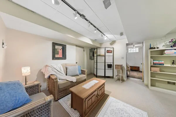 $424,900 | 6466 Stillwater Boulevard North, St. Paul, MN 55128