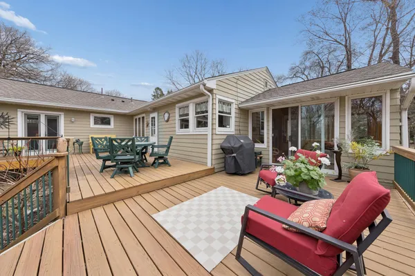 $424,900 | 6466 Stillwater Boulevard North, St. Paul, MN 55128