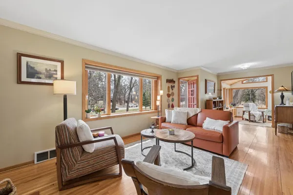 $424,900 | 6466 Stillwater Boulevard North, St. Paul, MN 55128